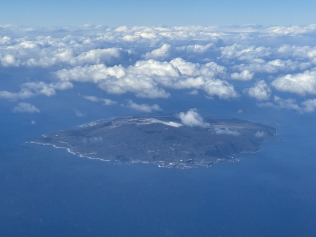 機内から見える大島