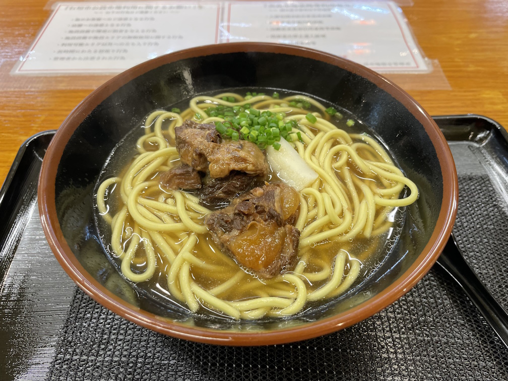 元祖丸麺 軟骨ソーキそば（並）